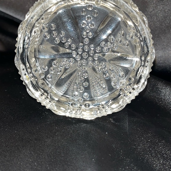 ESTATE SALE FIND! A lot of three vintage crystal glasses - Picture 8 of 9